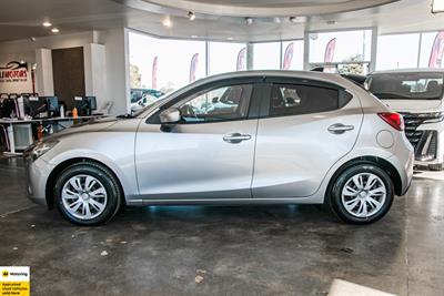 2014 Mazda Demio - Thumbnail