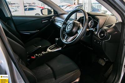 2014 Mazda Demio - Thumbnail