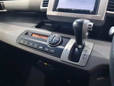 2014 Honda Freed - Thumbnail