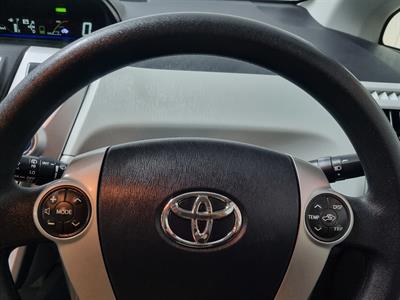 2013 Toyota Prius - Thumbnail