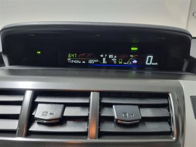 2013 Toyota Prius - Thumbnail