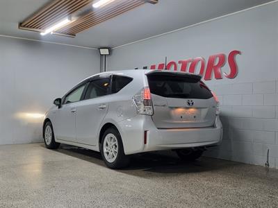 2013 Toyota Prius - Thumbnail