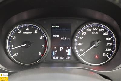 2022 Mitsubishi Outlander - Thumbnail