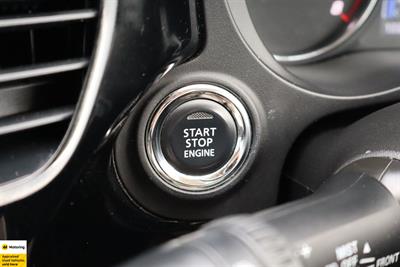 2022 Mitsubishi Outlander - Thumbnail