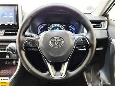 2019 Toyota RAV4 - Thumbnail