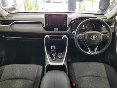 2022 Toyota RAV4 - Thumbnail