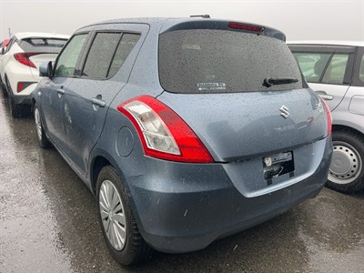 2013 Suzuki Swift - Thumbnail
