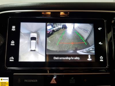 2020 Mitsubishi Outlander - Thumbnail