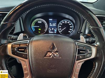 2020 Mitsubishi Outlander - Thumbnail