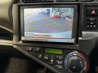 2013 Toyota Aqua - Thumbnail