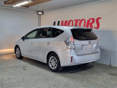 2013 Toyota Prius - Thumbnail