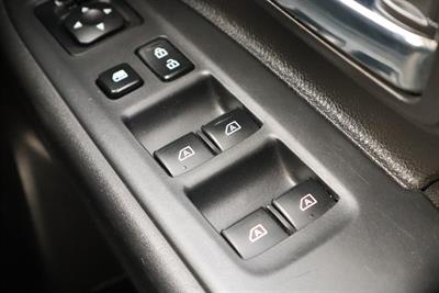 2022 Mitsubishi Outlander - Thumbnail