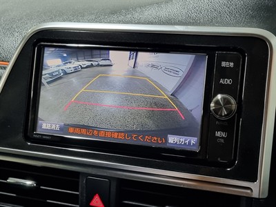 2016 Toyota Sienta - Thumbnail