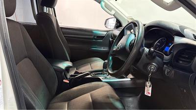 2018 Toyota Hilux - Thumbnail