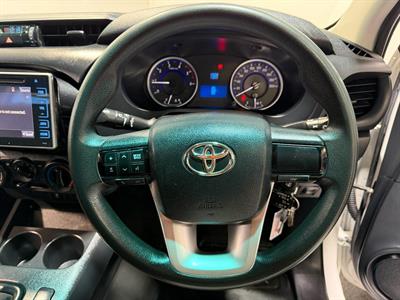 2018 Toyota Hilux - Thumbnail
