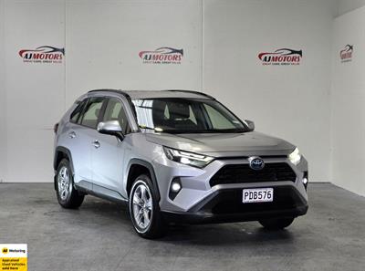 2022 Toyota RAV4 - Thumbnail