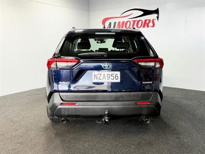 2021 Toyota RAV4 - Thumbnail