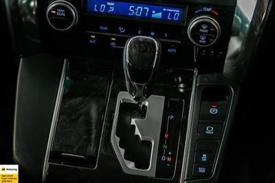 2016 Toyota Vellfire - Thumbnail