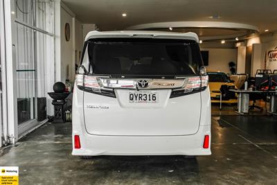 2016 Toyota Vellfire - Thumbnail