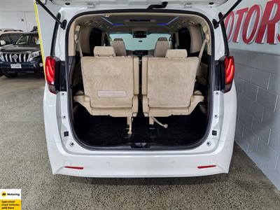 2015 Toyota Alphard - Thumbnail