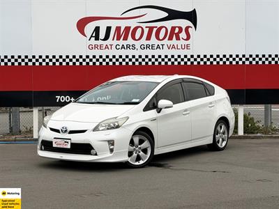 2013 Toyota Prius - Thumbnail