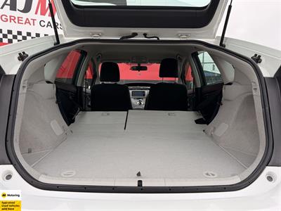 2013 Toyota Prius - Thumbnail