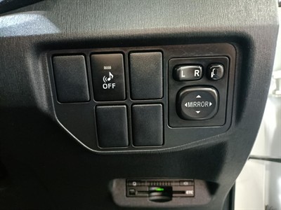 2013 Toyota Prius - Thumbnail