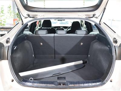 2017 Toyota Prius - Thumbnail