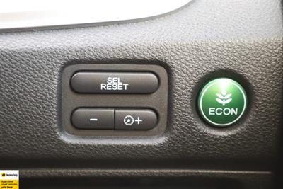 2015 Honda Jade - Thumbnail