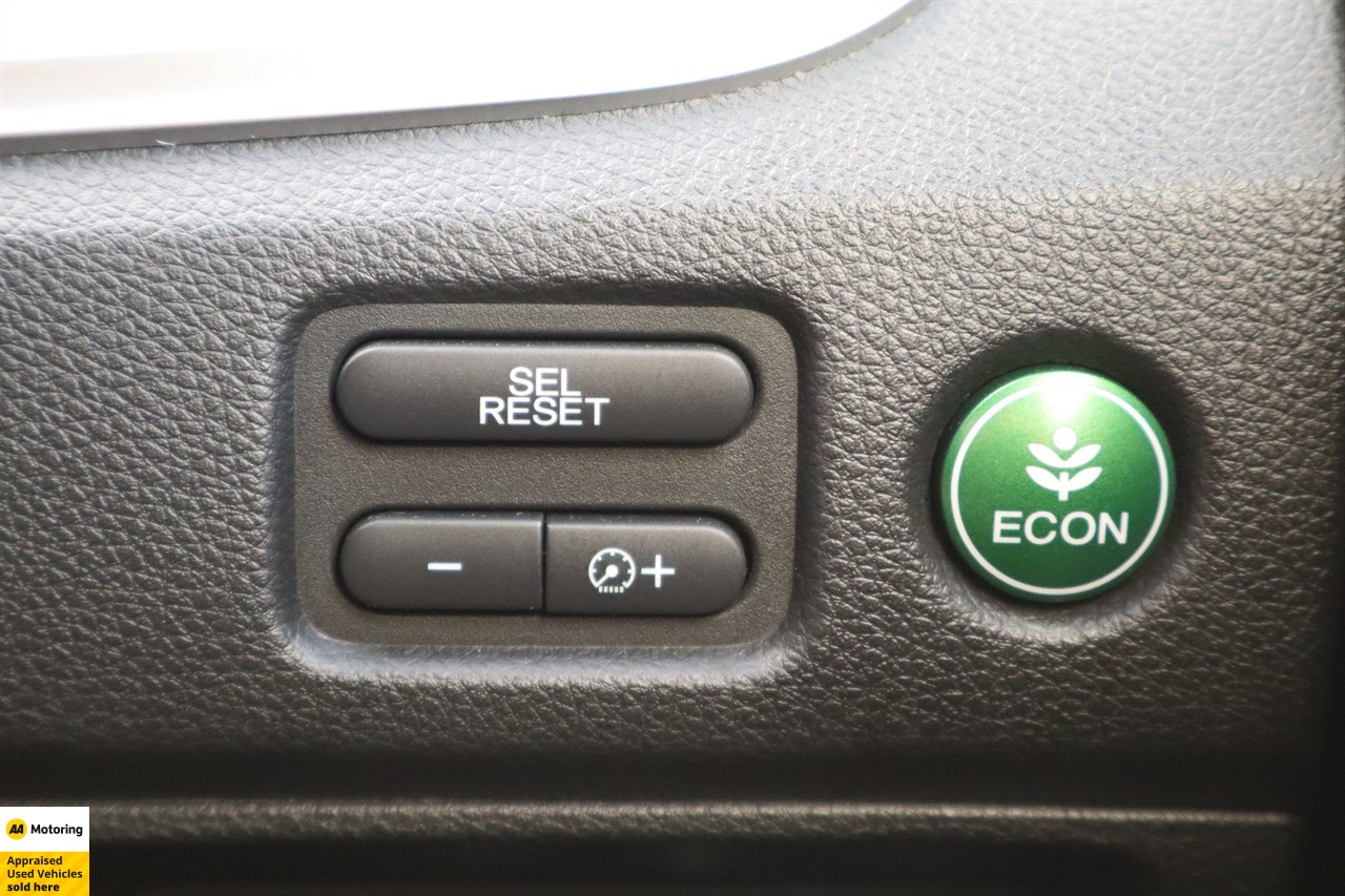 2015 Honda Jade
