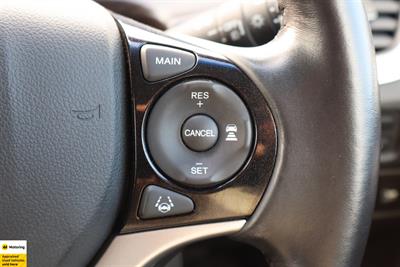 2015 Honda Jade - Thumbnail