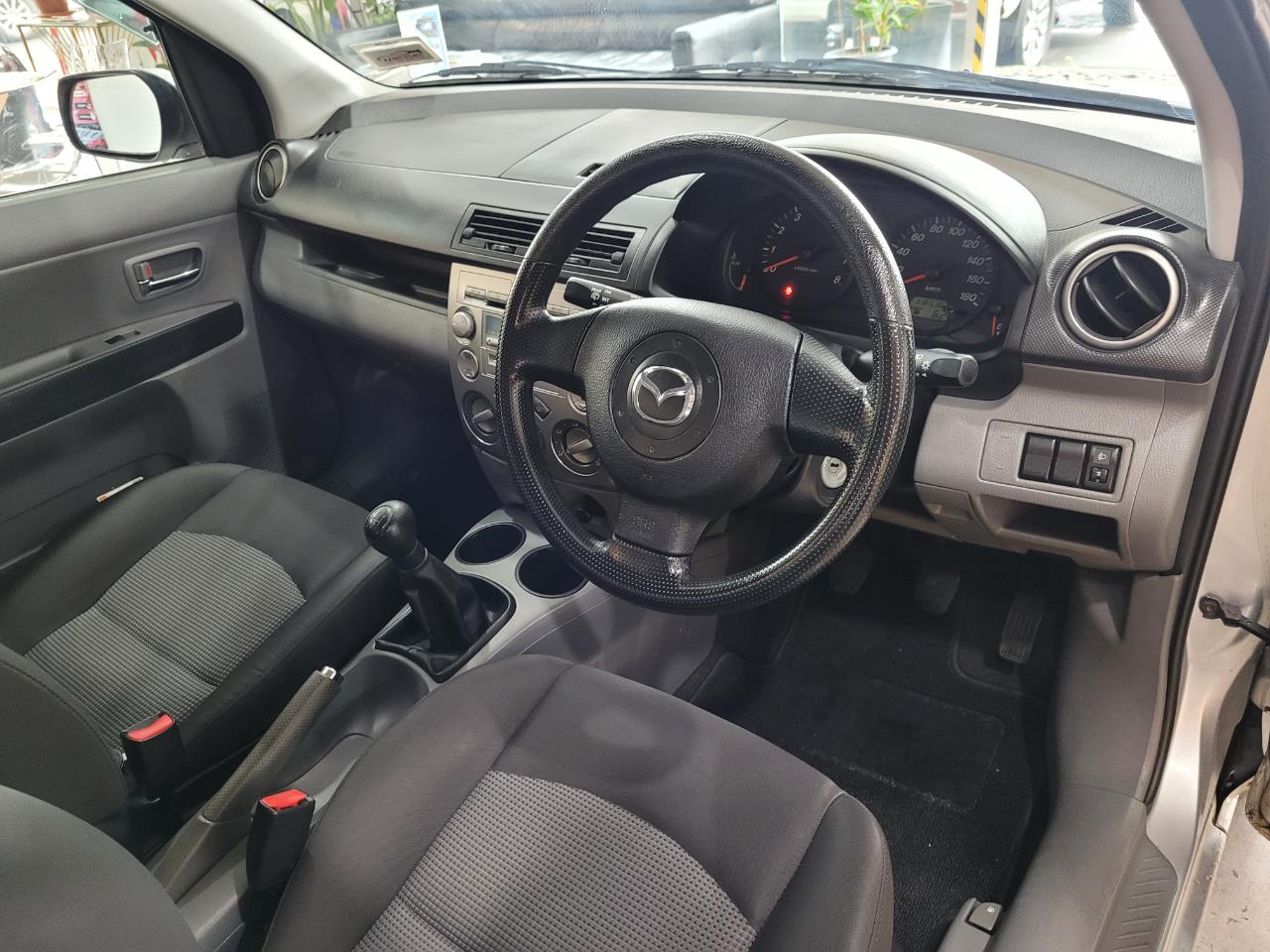 2006 Mazda Demio