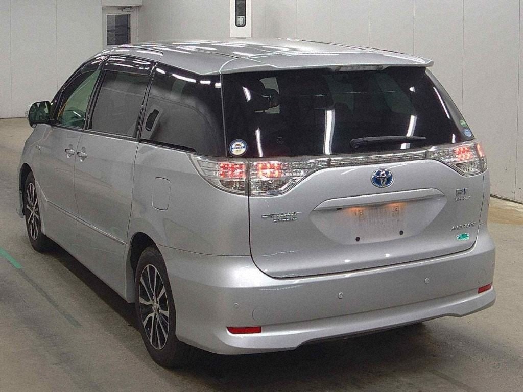 2013 Toyota Estima