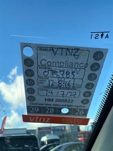 2013 Toyota Estima - Thumbnail