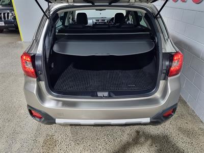 2017 Subaru Outback - Thumbnail