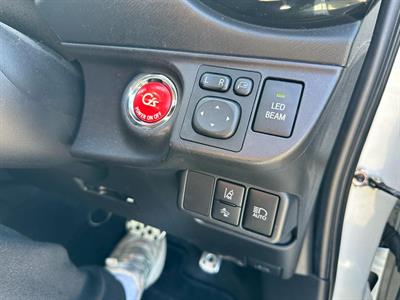 2016 Toyota Aqua - Thumbnail