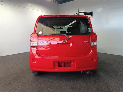2013 Toyota Porte - Thumbnail