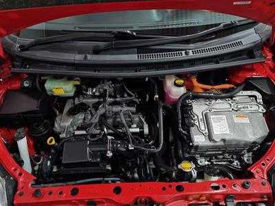 2013 Toyota Aqua - Thumbnail