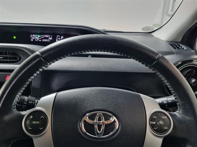 2016 Toyota Aqua - Thumbnail