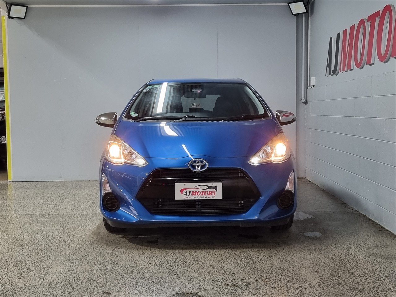 2016 Toyota Aqua