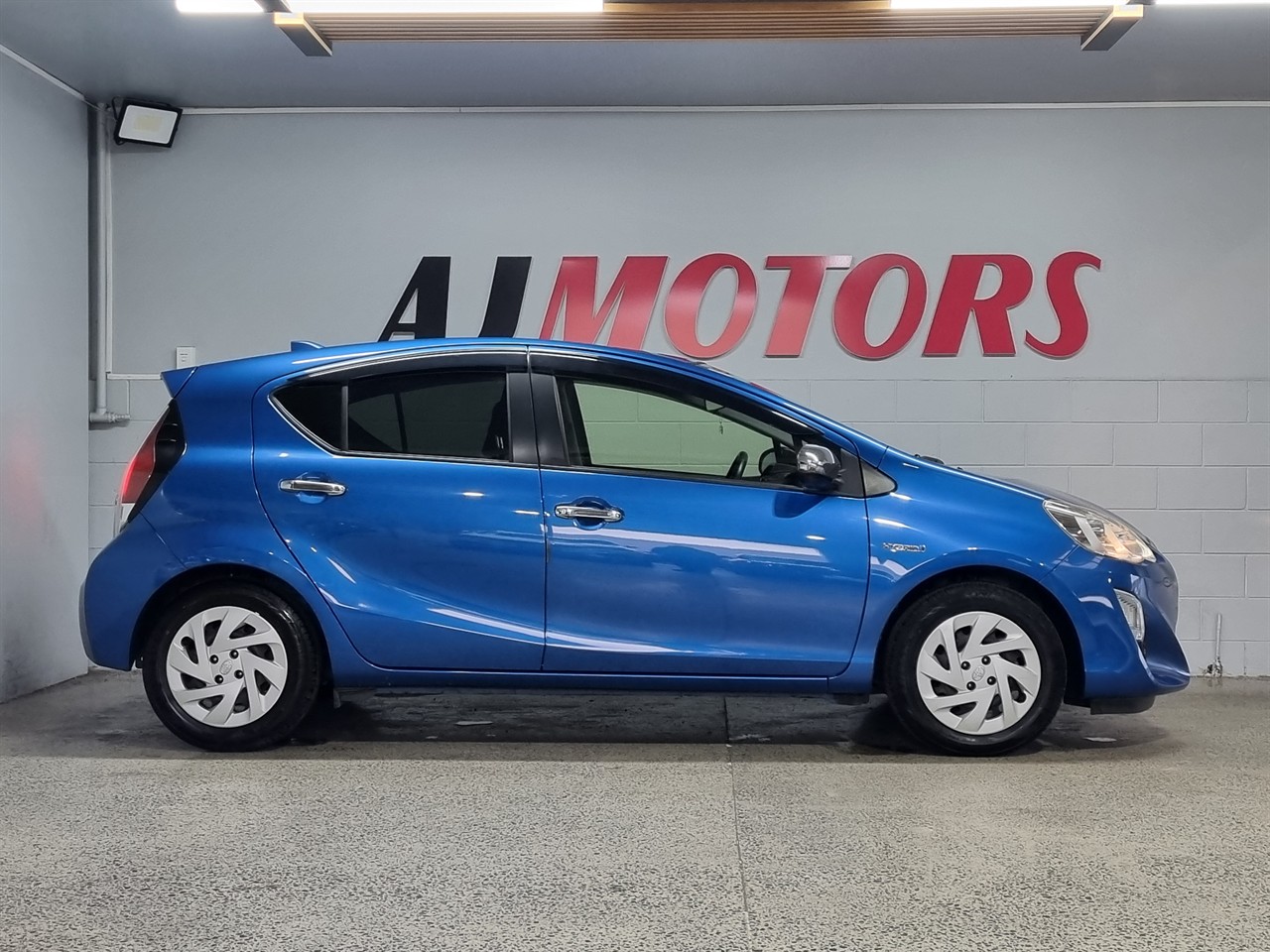 2016 Toyota Aqua