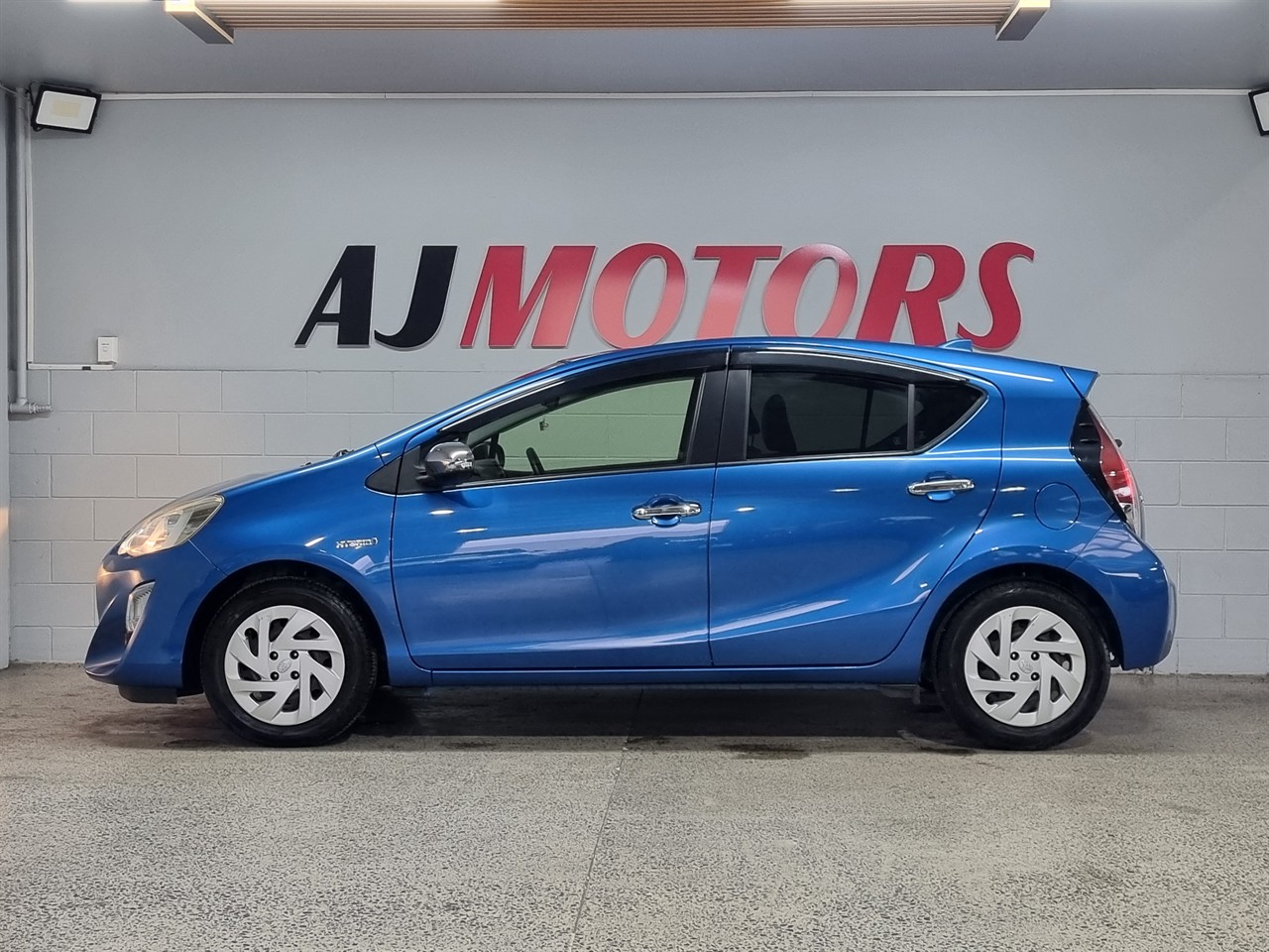 2016 Toyota Aqua