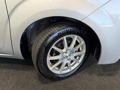 2013 Toyota Spade - Thumbnail