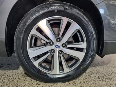 2020 Subaru Outback - Thumbnail
