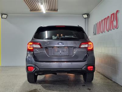 2020 Subaru Outback - Thumbnail