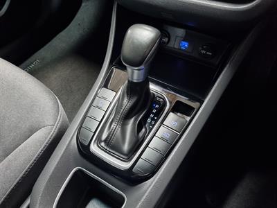 2022 Hyundai IONIQ - Thumbnail