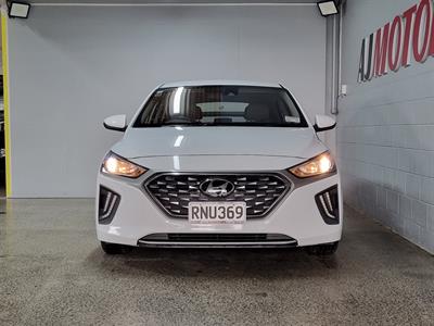 2022 Hyundai IONIQ - Thumbnail