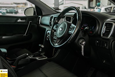 2017 Kia Sportage - Thumbnail