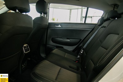 2017 Kia Sportage - Thumbnail