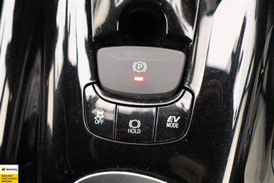 2019 Toyota C-HR - Thumbnail